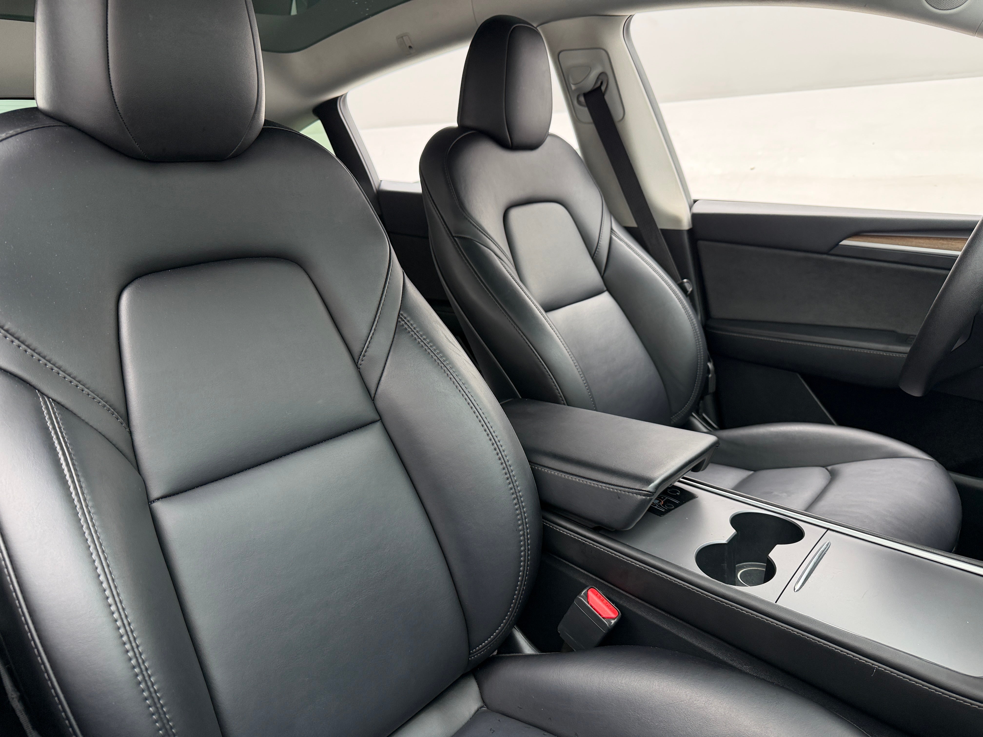 tesla model y 2023 7SAYGDEF6PF809763 image tesla model y 2023 7SAYGDEF6PF809763 image